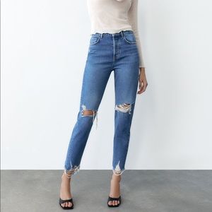 Zara Ripped Mom Jeans Size 2 NEW